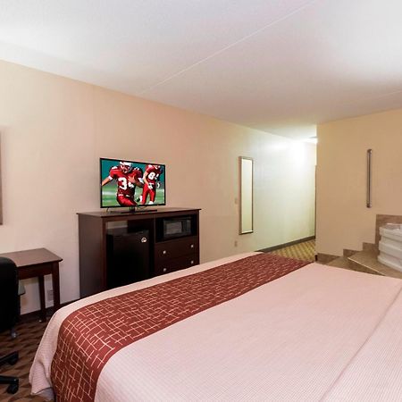 Red Roof Inn & Suites Cincinnati North-Mason Buitenkant foto